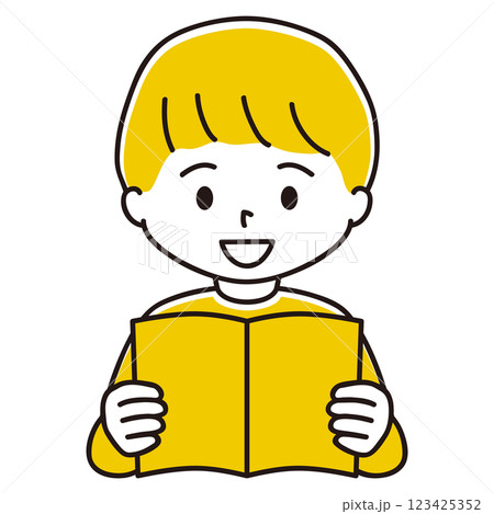 本を読む男の子　笑顔 123425352