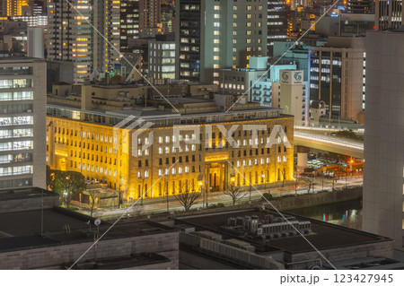 大阪 北浜のステキな夜景 三井住友銀行大阪本店ビル 大阪 北浜のステキな夜景 三井住友銀行大阪本店ビル 123427945