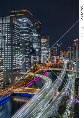 大阪　中之島のステキな夜景 123427951
