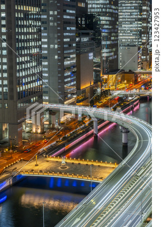大阪　中之島のステキな夜景 123427953