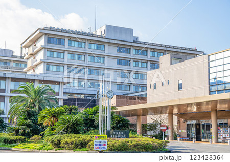 宮崎県宮崎市 晴天の宮崎大学医学部附属病院 宮崎県宮崎市 晴天の宮崎大学医学部附属病院 123428364