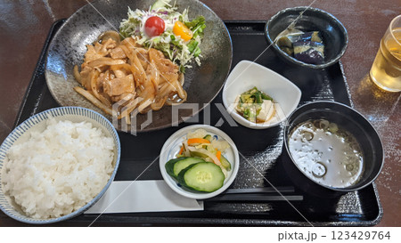 焼肉定食 焼肉定食 123429764