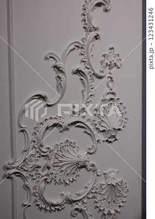 An Exquisite and Intricate Ceiling Ornamentation Adorned with Beautiful Floral Motifs An Exquisite and Intricate Ceiling Ornamentation Adorned with Beautiful Floral Motifs 123431246