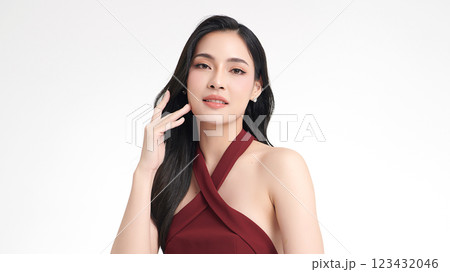 Beautiful young asian woman with clean fresh skin on white background, Face care, Facial treatment, Cosmetology, beauty and spa, Asian women portrait. 123432046