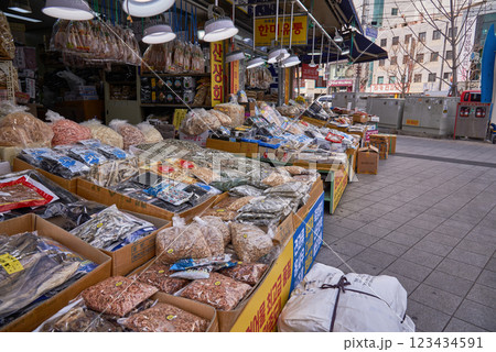 Jagalchi Fish Market the largest seafood market in Busan South Korea 123434591