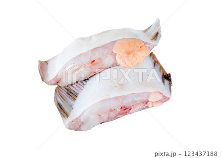 黒カレイの切り身【白背景・切り抜き】 123437188