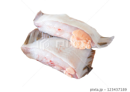 黒カレイの切り身【白背景・切り抜き】 黒カレイの切り身【白背景・切り抜き】 123437189