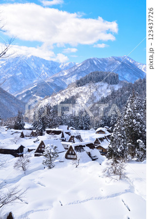 冬　五箇山　相倉合掌集落 123437726