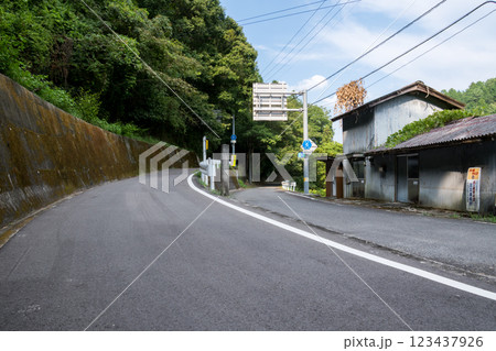 【徳島県道6号】百井別れのような交差点 123437926