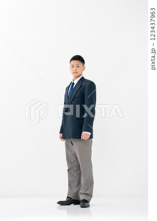 男子 高校生 制服の写真素材 [123437963] - PIXTA