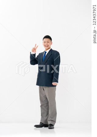 男子 高校生 制服 ピース 男子 高校生 制服 ピース 123437971