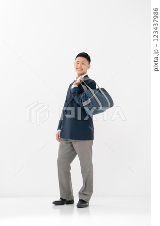 男子 高校生 制服 スクールバッグ 男子 高校生 制服 スクールバッグ 123437986