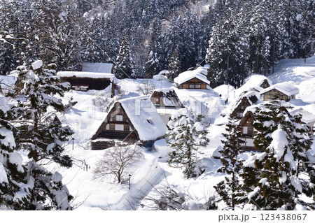 冬　五箇山　相倉合掌集落 123438067