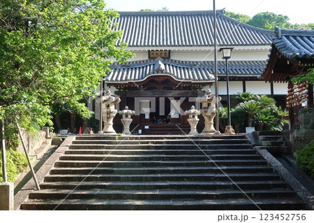 國前寺の本堂 123452756