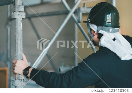 interior finishing 123458508