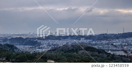 【神奈川】大平山展望台から見るみなとみらい地区 【神奈川】大平山展望台から見るみなとみらい地区 123458559
