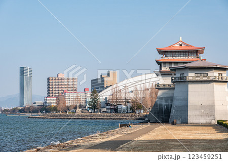 琵琶湖岸なぎさ公園　滋賀県立琵琶湖文化館　大津市 123459251