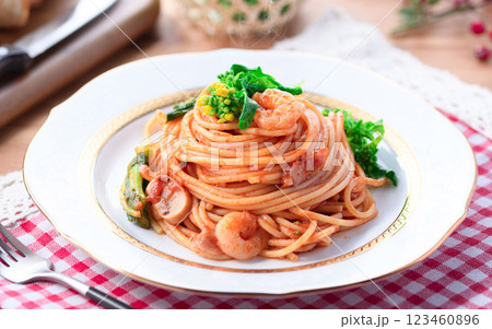 春の味覚 菜の花のイタリアンパスタ ( ナポリタン ) 春の味覚 菜の花のイタリアンパスタ ( ナポリタン ) 123460896