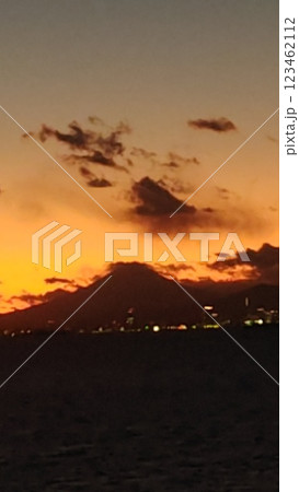 夕焼けの富士山 123462112