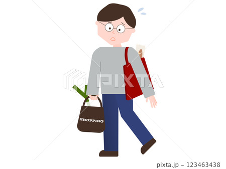 荷物が重くて疲れた男性 123463438