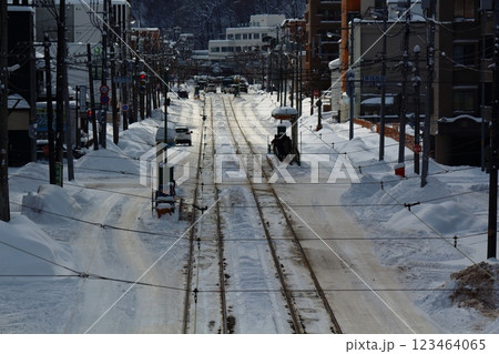 札幌、冬の市電通り 札幌、冬の市電通り 123464065