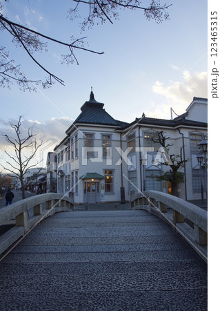 倉敷美観地区の風景　夕景 123465315