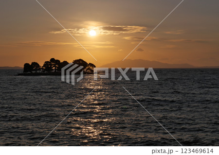 宍道湖夕景(松江市) 宍道湖夕景(松江市) 123469614