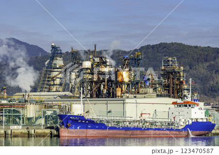 徳山 トクヤマ 徳山製造所 ケミカルタンカー徳鳳丸 山口県周南市 徳山 トクヤマ 徳山製造所 ケミカルタンカー徳鳳丸 山口県周南市 123470587