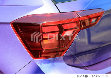車のテールランプ（輸入車）　イメージ 123470880