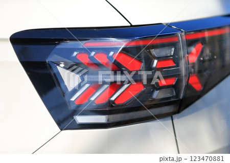 車のテールランプ（輸入車）　イメージ 123470881
