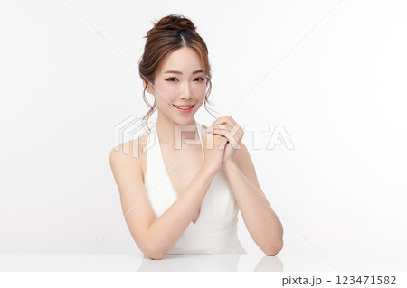 Beautiful young asian woman with clean fresh skin on white background, Face care, Facial treatment, Cosmetology, beauty and spa, Asian women portrait. 123471582