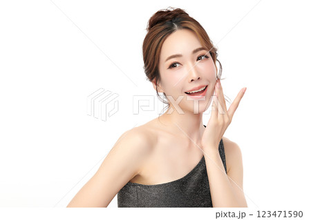 Beautiful young asian woman with clean fresh skin on white background, Face care, Facial treatment, Cosmetology, beauty and spa, Asian women portrait. 123471590