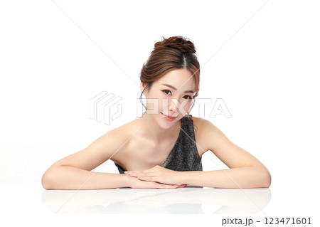 Beautiful young asian woman with clean fresh skin on white background, Face care, Facial treatment, Cosmetology, beauty and spa, Asian women portrait. 123471601