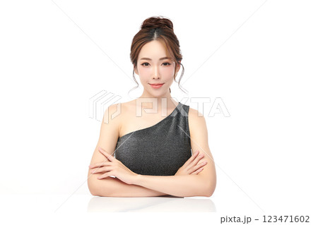 Beautiful young asian woman with clean fresh skin on white background, Face care, Facial treatment, Cosmetology, beauty and spa, Asian women portrait. 123471602