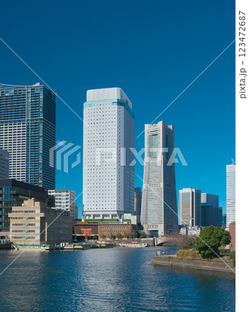 横浜・新港橋より臨むみなとみらい(2025年2月) 横浜・新港橋より臨むみなとみらい(2025年2月) 123472687