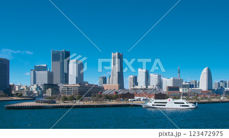大さん橋より臨むみなとみらい 都市景観(2025年2月) 大さん橋より臨むみなとみらい 都市景観(2025年2月) 123472975