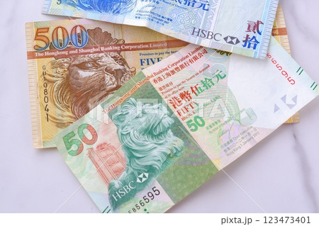香港の通貨、香港ドル（HKD）の紙幣 123473401