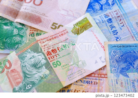 香港の通貨、香港ドル（HKD）の紙幣 123473402