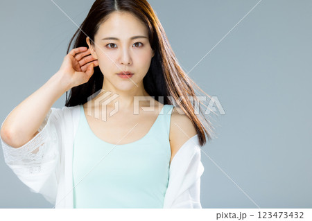 女性　ヘアイメージ 123473432