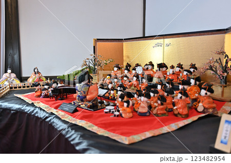 鴻巣びっくりひな祭り 花と音楽の館かわさと「花久の里」六角錐ひな壇・つるし雛  鴻巣びっくりひな祭り 花と音楽の館かわさと「花久の里」六角錐ひな壇・つるし雛  123482954