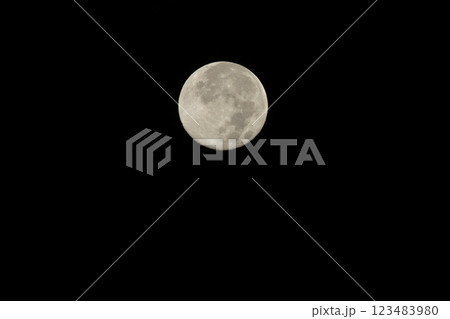 北杜市白州町、霜月の望 123483980