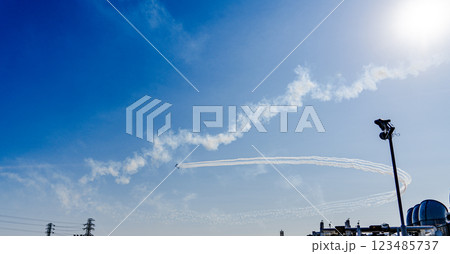 ブルーインパルス小牧市市政70周年記念航空ショー訓練飛行 ブルーインパルス小牧市市政70周年記念航空ショー訓練飛行 123485737