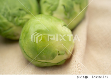 芽キャベツのクローズアップ 123486135