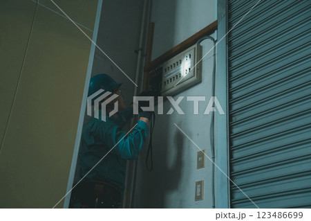 電気工事士 電気工事士 123486699