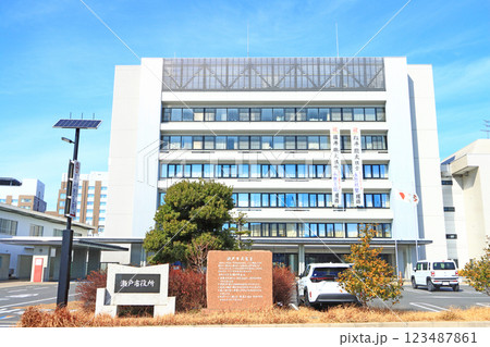 愛知県瀬戸市、瀬戸市役所の風景 愛知県瀬戸市、瀬戸市役所の風景 123487861