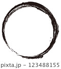 墨で描いた丸のイラスト 123488155