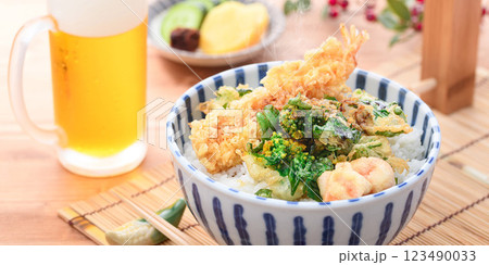 春の味覚 菜の花とエビの天丼 春の味覚 菜の花とエビの天丼 123490033