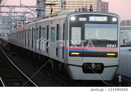 羽田を目指す京成3000形エアポート急行 羽田を目指す京成3000形エアポート急行 123490089