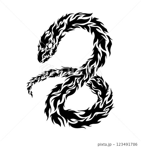 ヘビ　トライバル 123491786