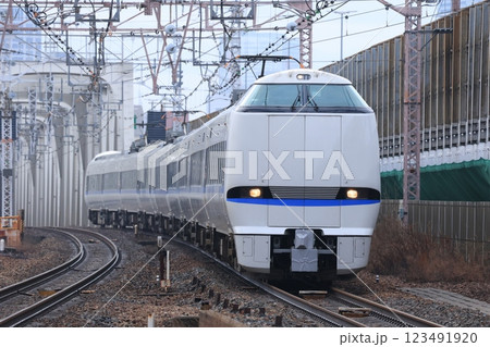 【JR西日本】683系4000番台（JR神戸線：塚本駅） 123491920